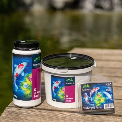 Produkty na úpravu pH vody v rybníku značky Home Pond.